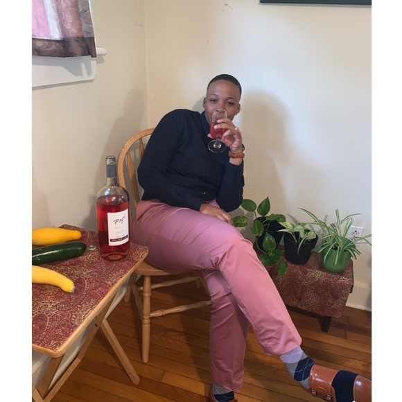 Meet your Posher, Sharolin - Picture 8 of 8